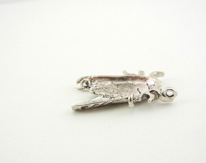 Triple Link Fly Charm Antique Silver-tone