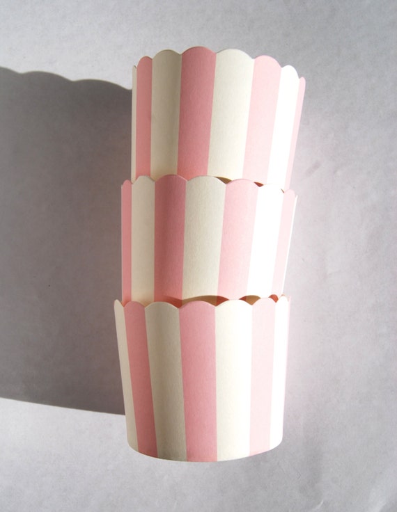 Scallop Baking Cups in Light Pink Stripes 12 by CupcakeSocial