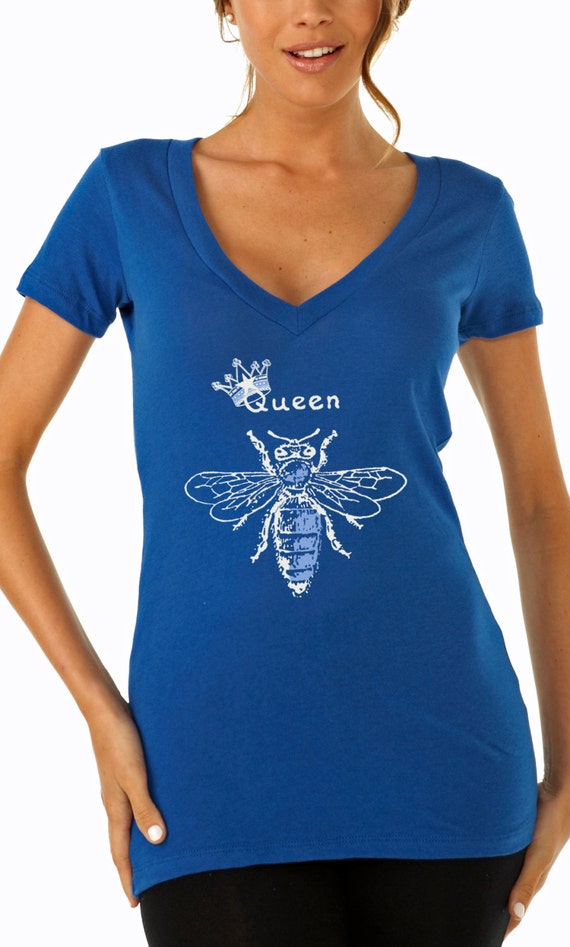 embroidered bee tshirt