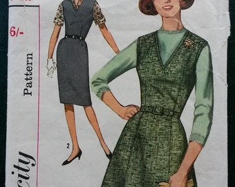 1960s Size 18 Simplicity V Neck Dress Pattern