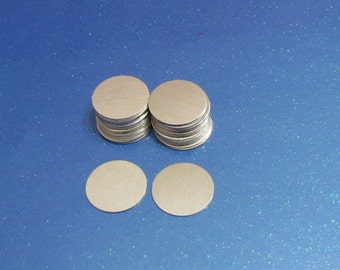 3/4" Aluminum disc - 22 gauge -24 gauge blanks- Hand stamping metal blanks - Aluminum blanks - round blanks -stamping blanks - necklace disc