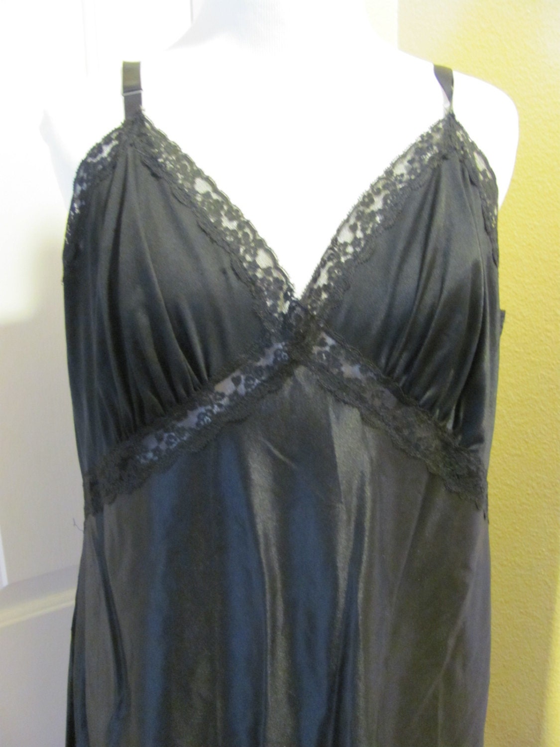 Beautiful Black Ladies Full Length Slip with Red by totalvintage