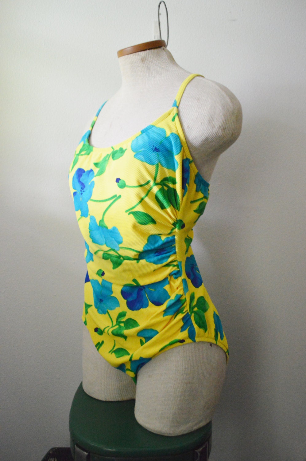 Vintage SwimWear 1980s Bathing Suit Cole of California Swim