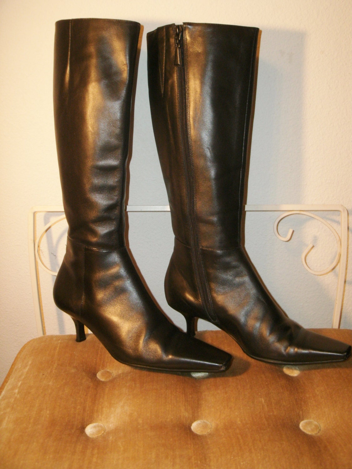 Vintage Ann Taylor Tall Black Kitten Heel Boot Women's