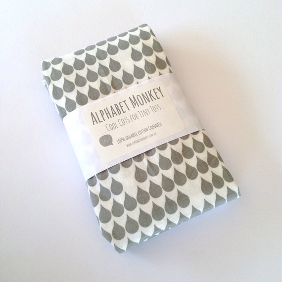Newborn Organic cotton swaddle blanket Raindrop by AlphabetMonkey