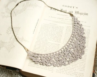 lace necklace -SYLENE- gray grey
