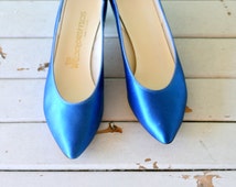 Popular items for royal blue heels on Etsy