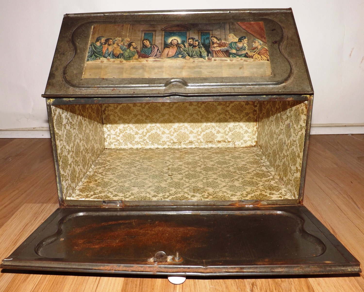 On Sale Vintage Punched Tin Bread Box . by RecyclingTheBlues