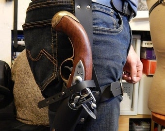Pirate universal leather leg holster for flintlock pistol, very high quality. SCA, LARP.
