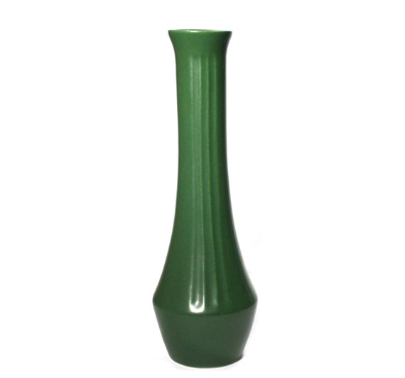 Hyalyn Mid Century Modern vase. matte green. Eames Era.