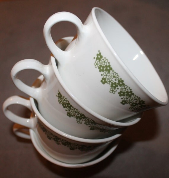 Vintage Corelle Livingware Cups with Matching by proximalphalanges
