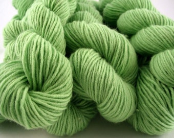 100% Merino Wool reclaimed yarn, spring green 1101 yards