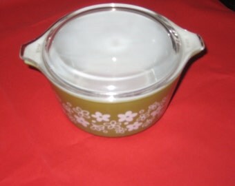 Vintage PYREX Crazy Daisy Spring Blossom Casserole with Cover, 1 Quart