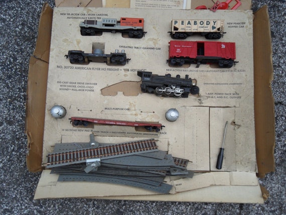Vintage American Flyer AC Gilbert HO Boxed Train Set - very old 