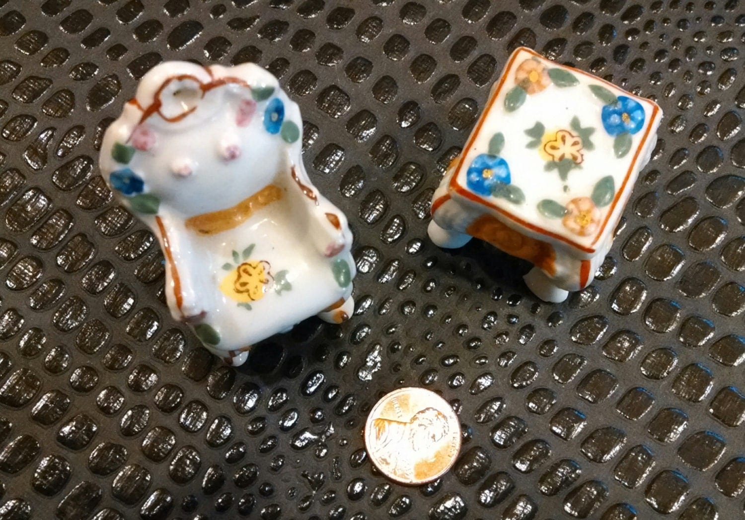 Miniature vintage China furniture doll house Japan