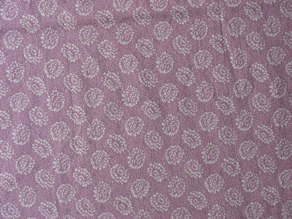 Vintage Cotton Quilt Fabric Floral Mauve Rose Pink Flowers 1