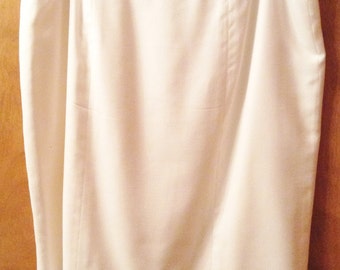 White lined skirt.