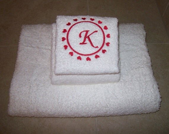 Valentines Day Bath Towel Set with Hearts and Letter Monogram