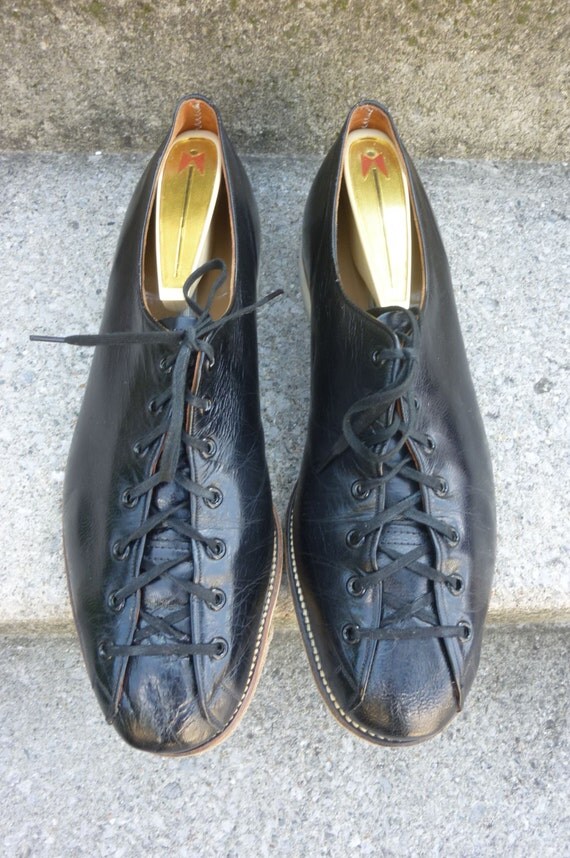 SALE Vintage Men's Bowling Shoes Black Leather by ZoomVintage