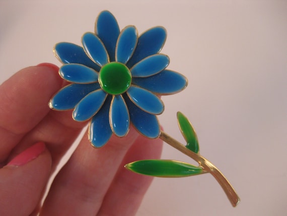 Large Blue Enameled Daisy Flower Brooch Mod Retro Fun Pin