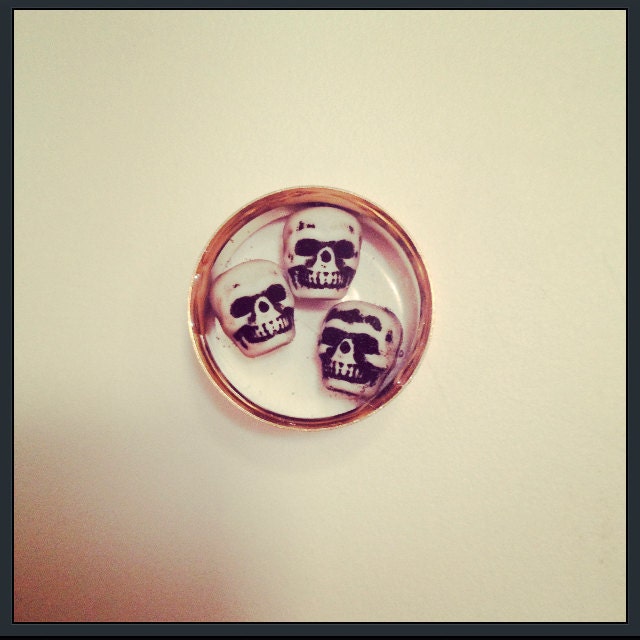 Girly Gauges Cute Gauges Feminine Plugs Gold Skull plugs