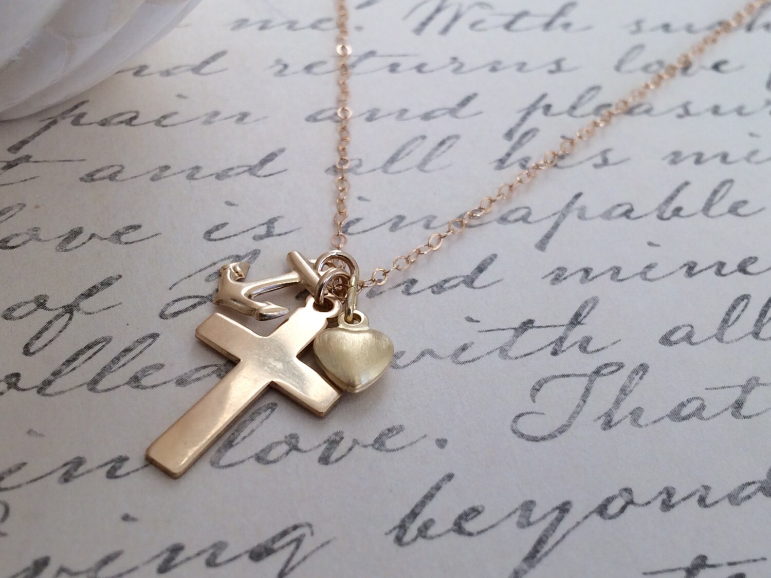 Chandeliers & Pendant Lights