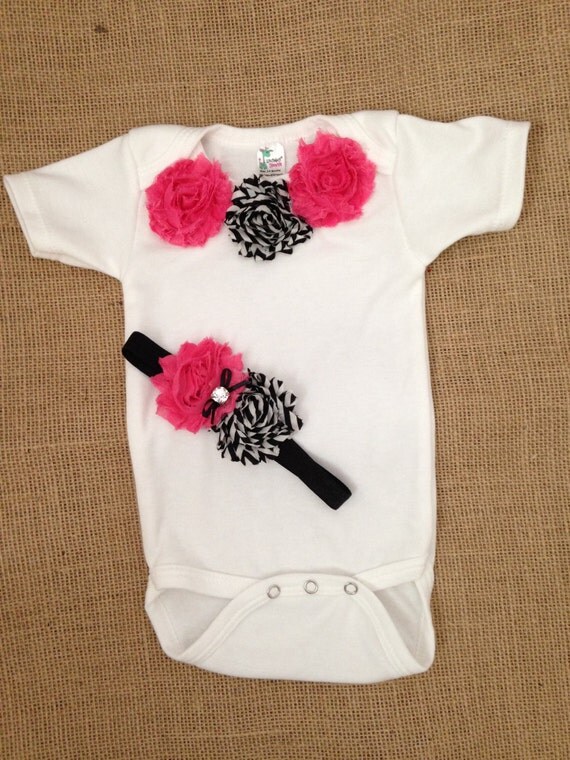 Items similar to Matching headband and onesie set, baby gift set, baby