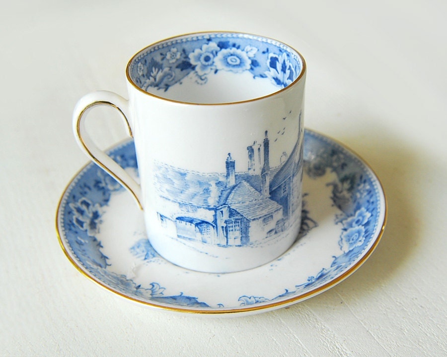 What fine bone china is made in England?