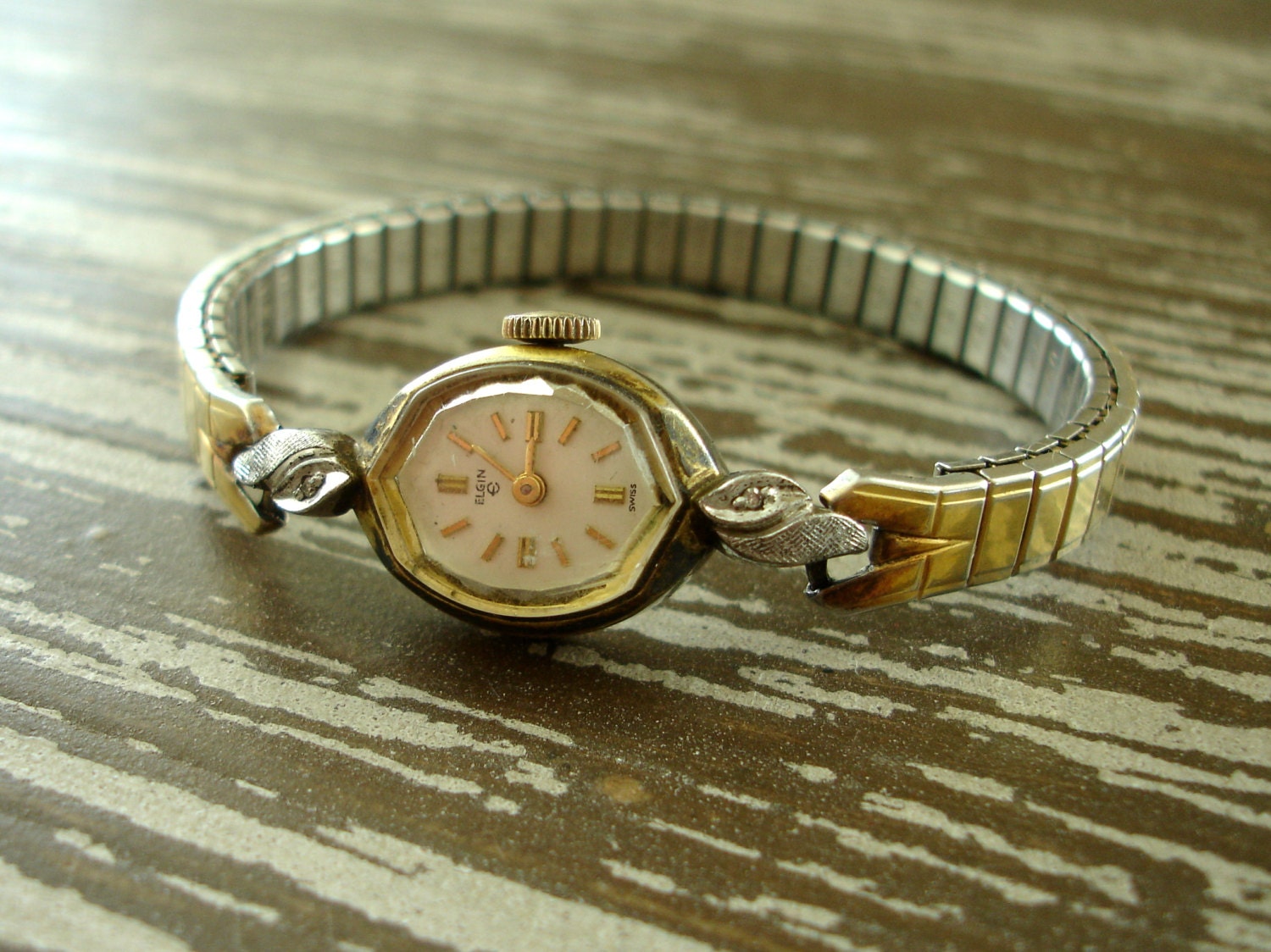 Vintage Ladies Elgin Watch Wind Up WORKS Real Diamonds 10K