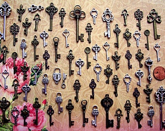 62 New Bulk Lot Skeleton Keys Charms Jewelry Steampunk Wedding Beads Supplies Pendant Collection Reproduction Vintage Antique Look Crafts