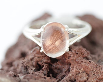 Oregon Sunstone Ring in Sterling Silver, Oregon Sunstone Cabochon Ring with Unique Sparkling Crystallized Copper Schiller