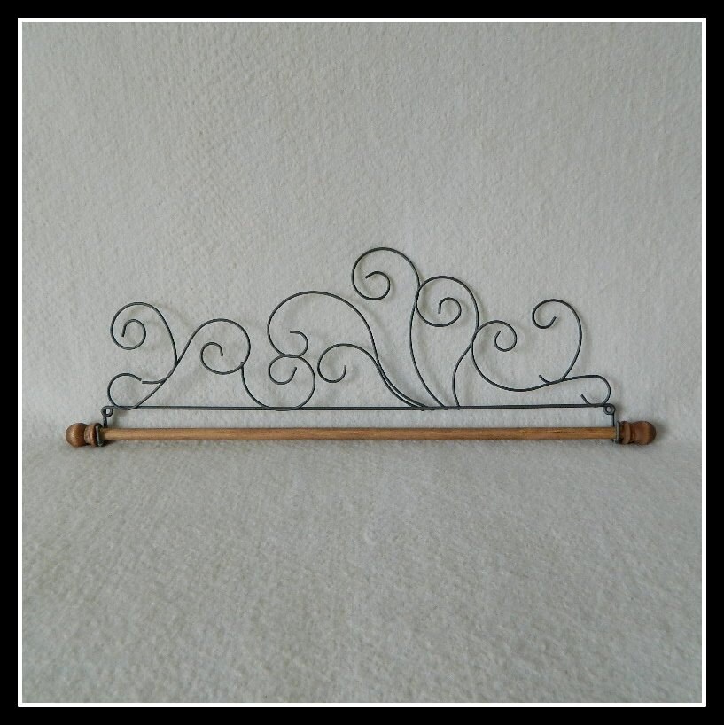 Classic Curl Quilt Hanger Gray Wire 7.5 12 16 or 22 Inches