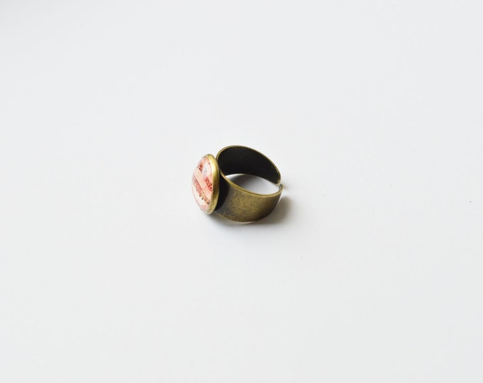 MELODY Adjustable ring with round plug from glass with notes in retro and vintage style