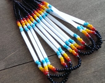 Native American beaded earrings black and white - beadwork earrings - seed beaded earrings