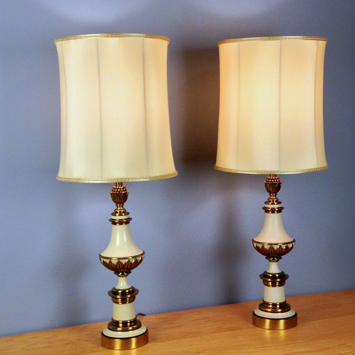 Stiffel brass lamp pair Hollywood Regency pineapple by Modarmada