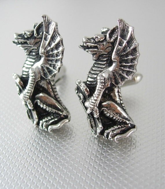 Swank Flying Dragon Cufflinks Vintage cufflinks Mythical