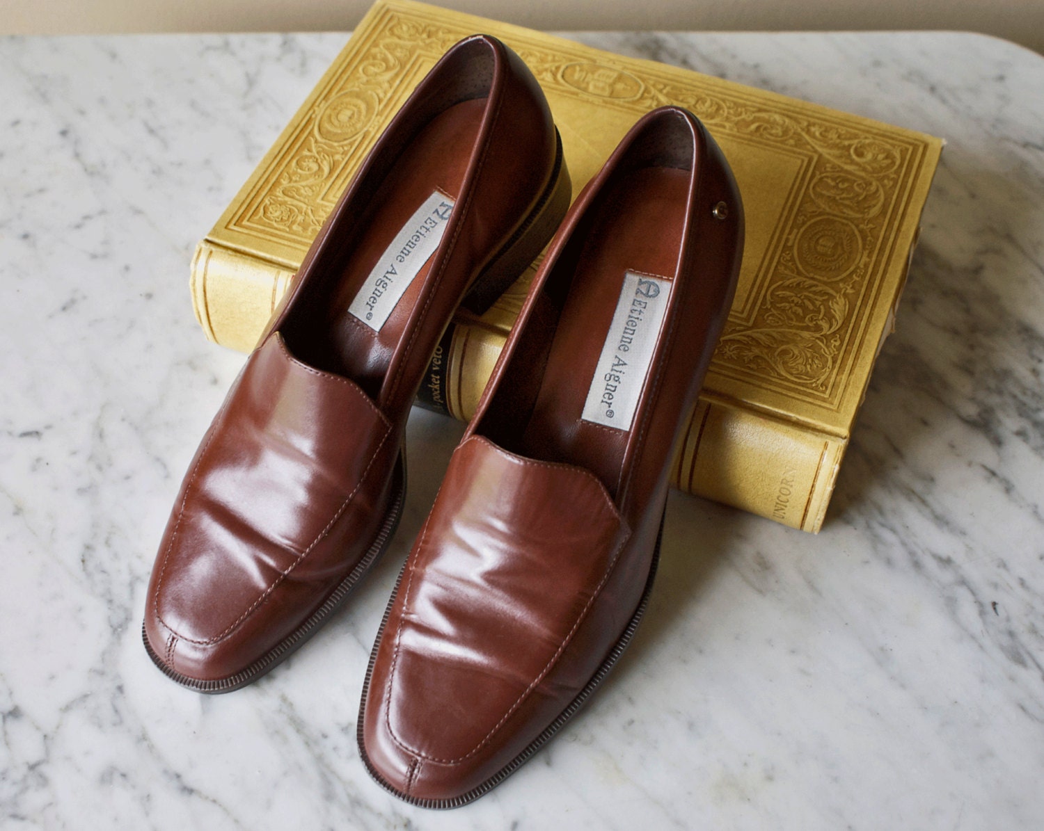 Etienne Aigner Shoes Women�s Size 8M Brown Loafers