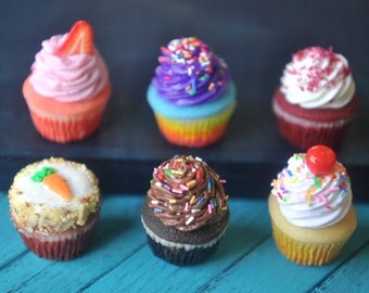 1:6 Scale Miniature Cupcakes for Blythe, Barbie & other Fashion Dolls