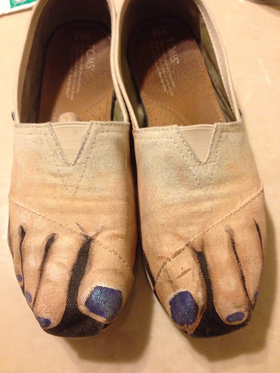 Items similar to Feet Toms on Etsy