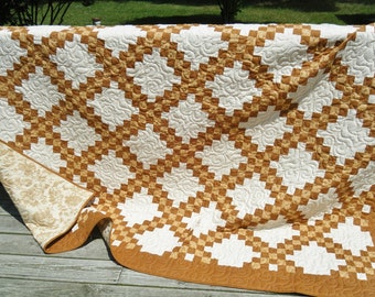 Double Irish Chain Quilt queen size