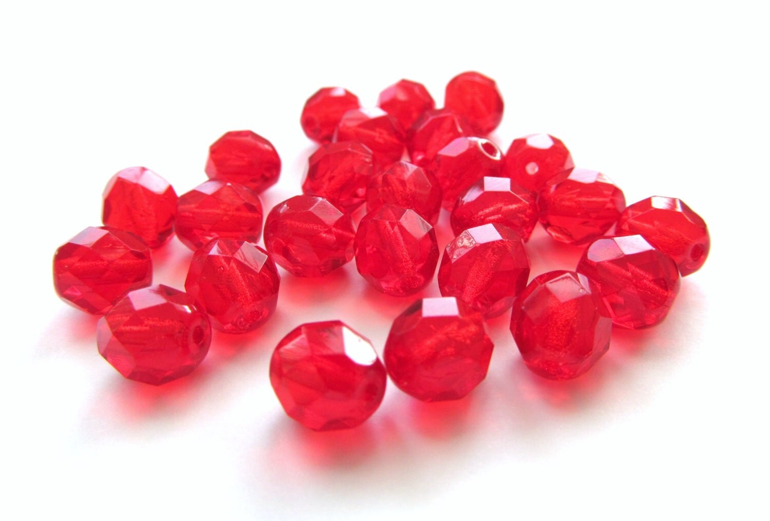 Siam Ruby Red Faceted Round Czech Glass Beads 8mm by TheDutchTulip
