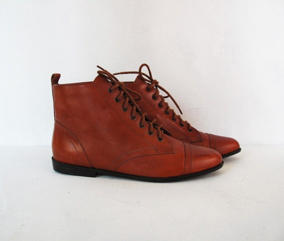 1980s COGNAC leather lace up flat ankle boots deadstock new 6
