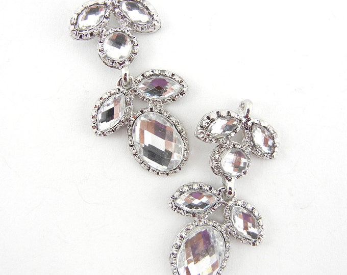 Pair of Silver-tone Acrylic Faceted Cabachon Floral Drops