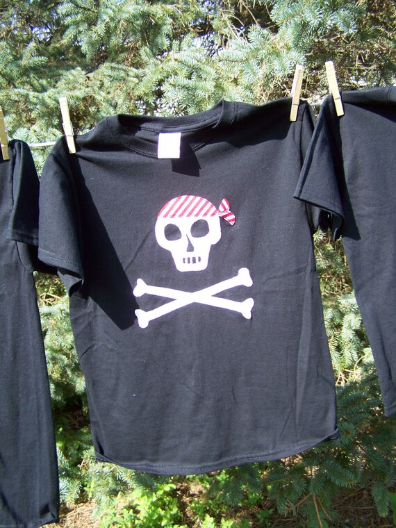 Jolly Roger Pirate Skull and Crossbones Fabric Applique Tshirt