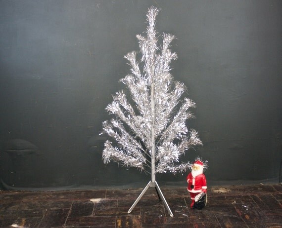 vintage aluminum christmas tree 4ft pom pom tree vintage aluminum christmas tree 4ft pom pom tree