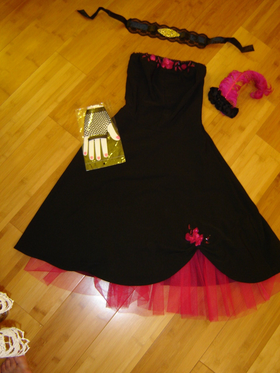 Burlesque old west saloon dance hall showgirl dress COSTUME