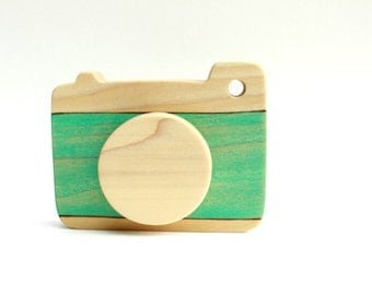 wooden camera toy, pretend camera, waldorf toy, wood toddler toy, modern kid camera