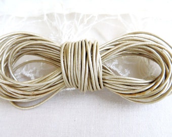 1,5mm Silver Metallic Pearl Leather Cord, Genuine Leather Round Cord, Greek High Quality Leather Cord, Sold in 2 Yards /1,85 m approx.