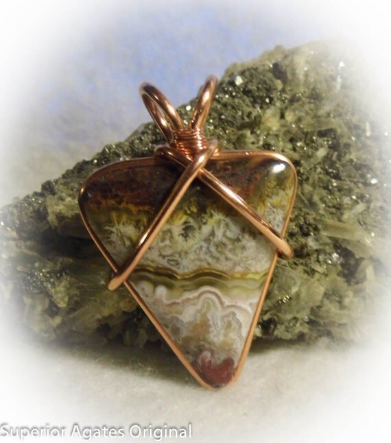 Mexican Crazy Lace Agate Wire Wrapped Mens Stone Pendant 