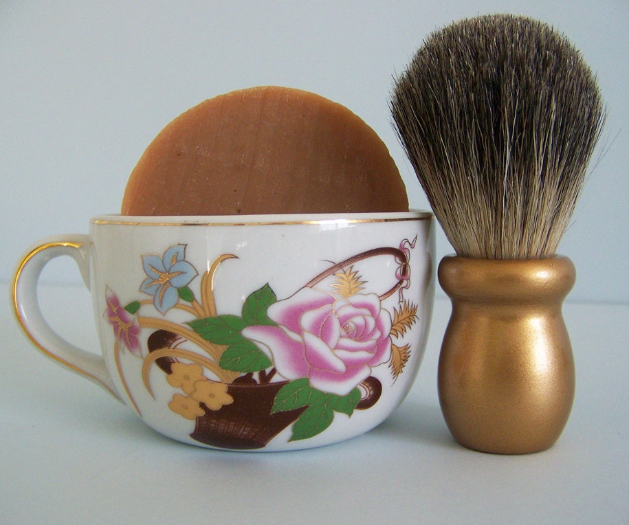 Women's Shaving Kit with Badger Brush